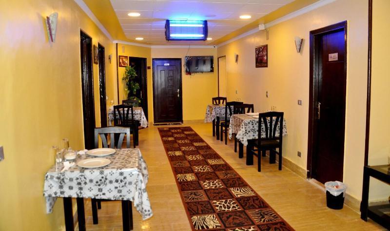 Cairo Hotel *